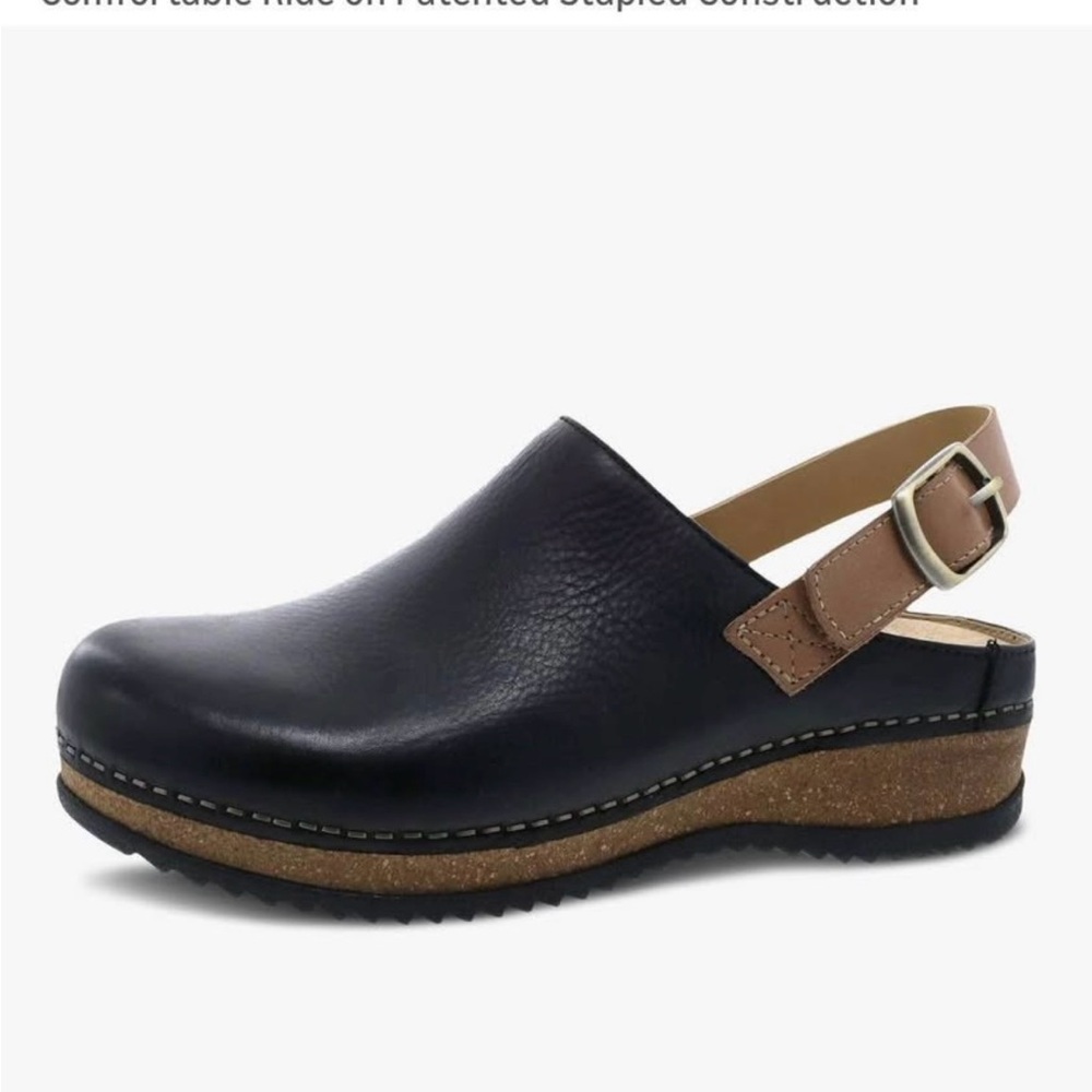 Dansko Black and Tan Women's Clogs NIB